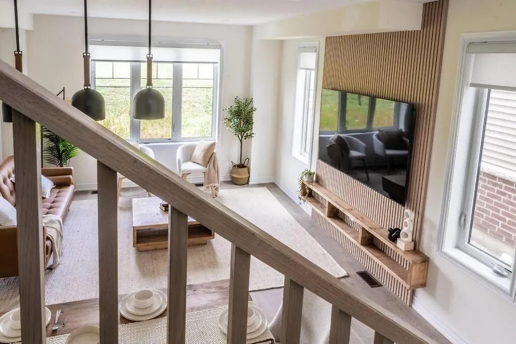 Holiday home Spotless 5 Bed And 4 Bath With Wi-Fi And 1Hr To Niagara Villa Hamilton