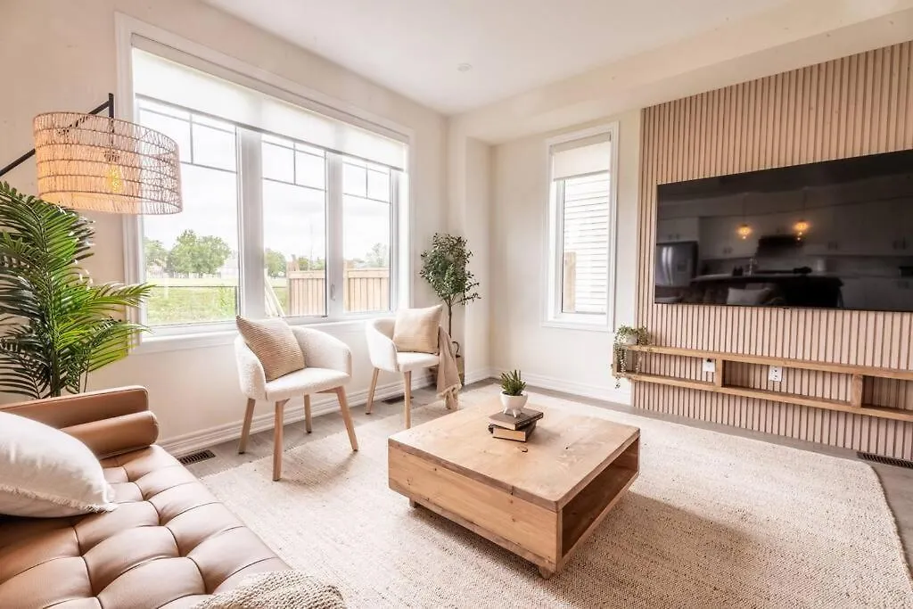 Holiday home Spotless 5 Bed And 4 Bath With Wi-Fi And 1Hr To Niagara Villa Hamilton