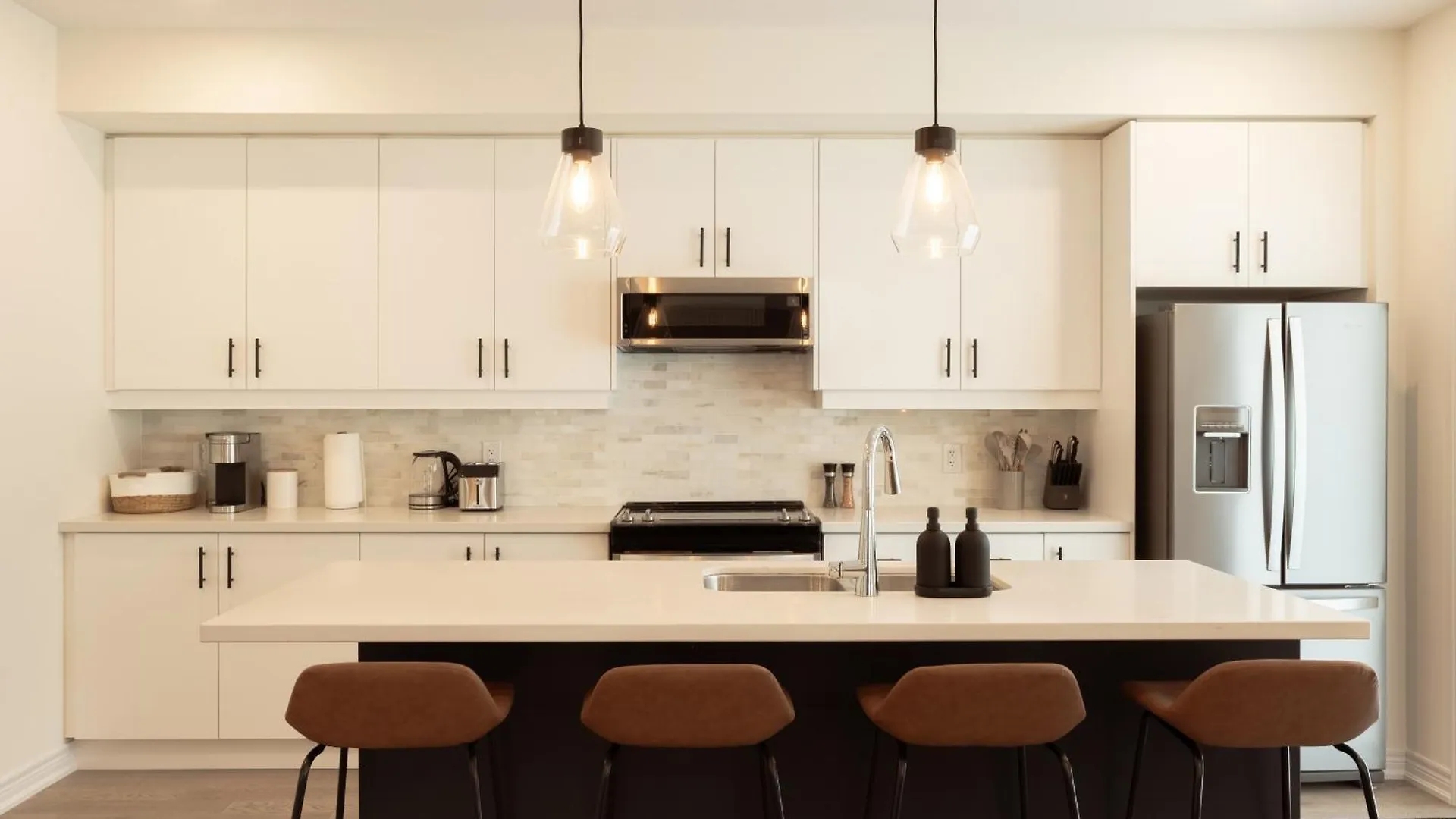 Spotless 5 Bed And 4 Bath With Wi-Fi And 1Hr To Niagara Villa Hamilton
